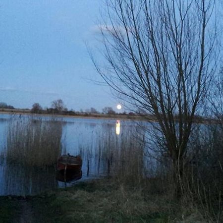 Entspannen Im Dorf Am See Zahren Екстер'єр фото